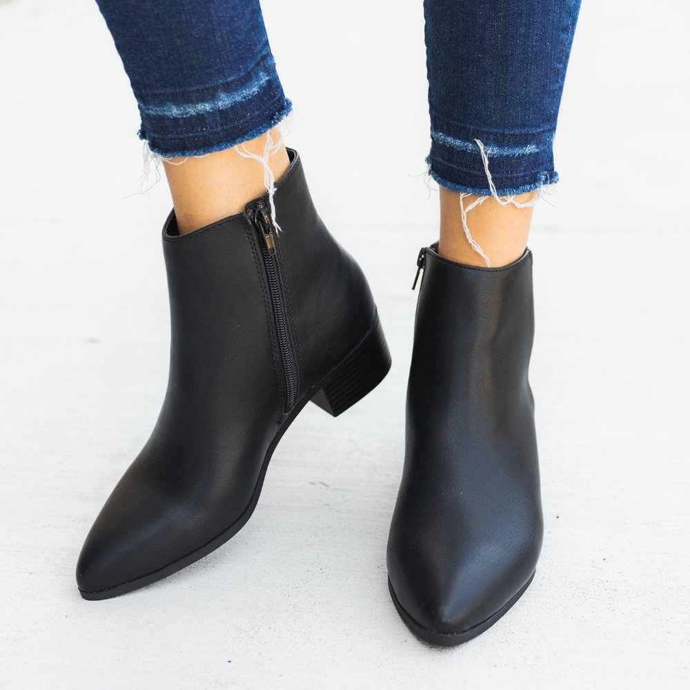 New Cowboy Western Ankle Booties Low Block Heel - Picture 2 of 2